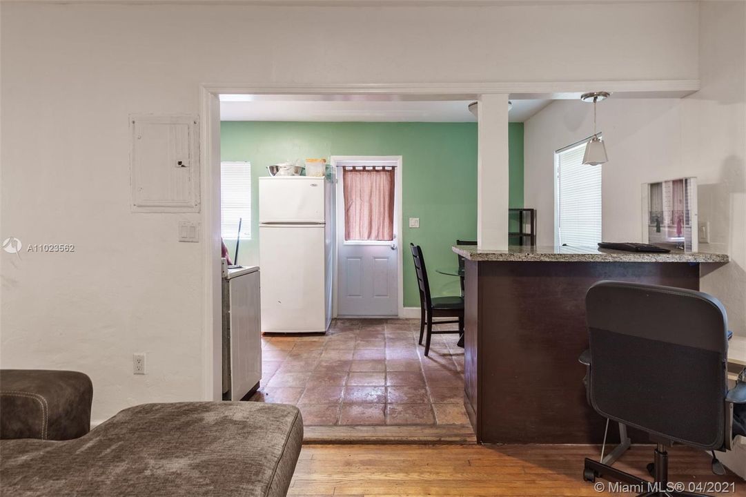 最近售出: $545,000 (0 贝兹, 0 浴室, 1618 平方英尺)