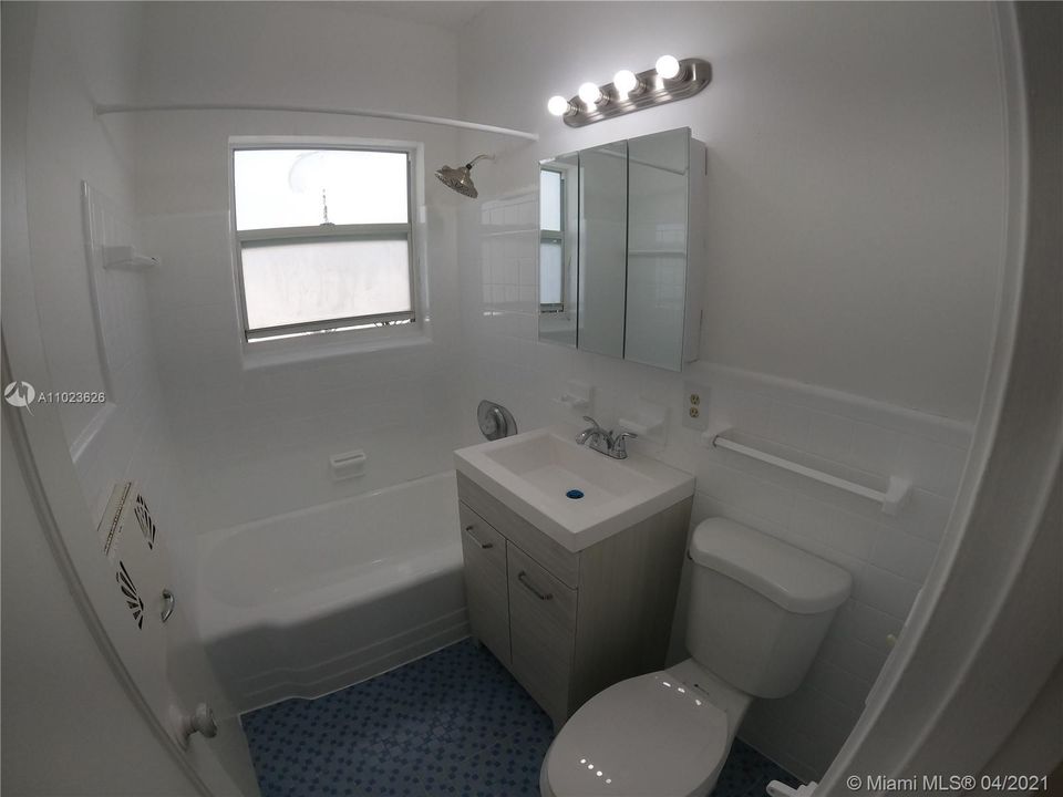 Недавно арендовано: $1,100 (1 спален, 1 ванн, 625 Квадратных фут)