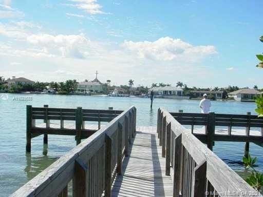 Day dock/fishing pier