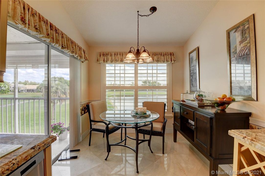 Recently Sold: $379,900 (3 beds, 2 baths, 1639 Square Feet)