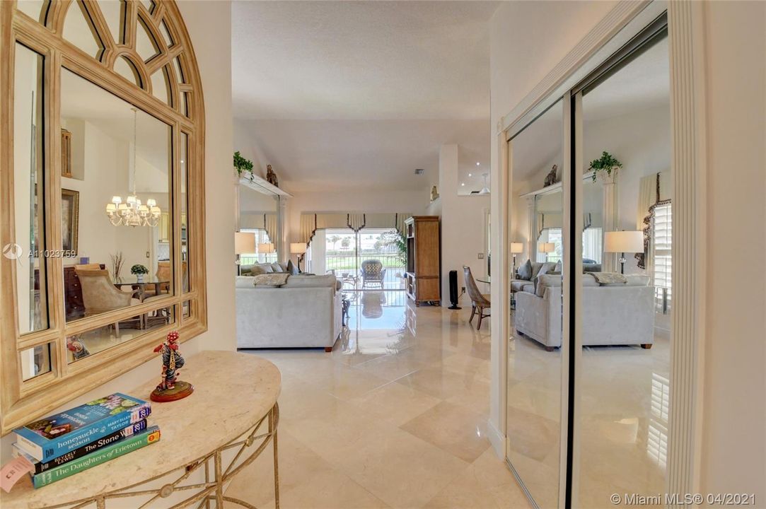 Recently Sold: $379,900 (3 beds, 2 baths, 1639 Square Feet)