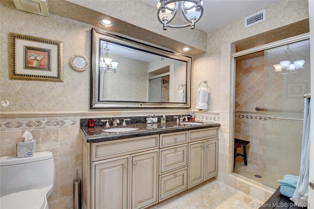 Recently Sold: $379,900 (3 beds, 2 baths, 1639 Square Feet)