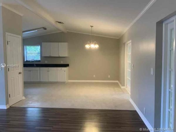 Recently Rented: $2,925 (4 beds, 2 baths, 2453 Square Feet)