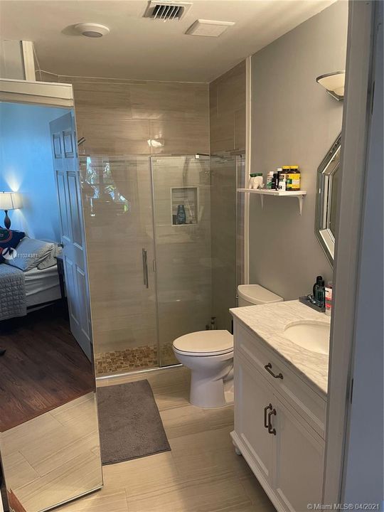 Recently Rented: $2,400 (3 beds, 2 baths, 1824 Square Feet)