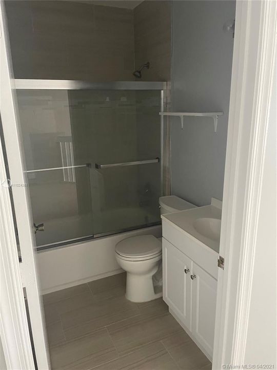 Recently Rented: $2,400 (3 beds, 2 baths, 1824 Square Feet)