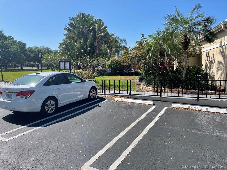 Recently Rented: $2,400 (3 beds, 2 baths, 1824 Square Feet)