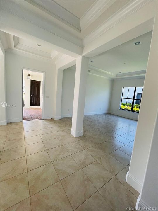 Vendido Recientemente: $689,990 (5 camas, 4 baños, 4032 Pies cuadrados)