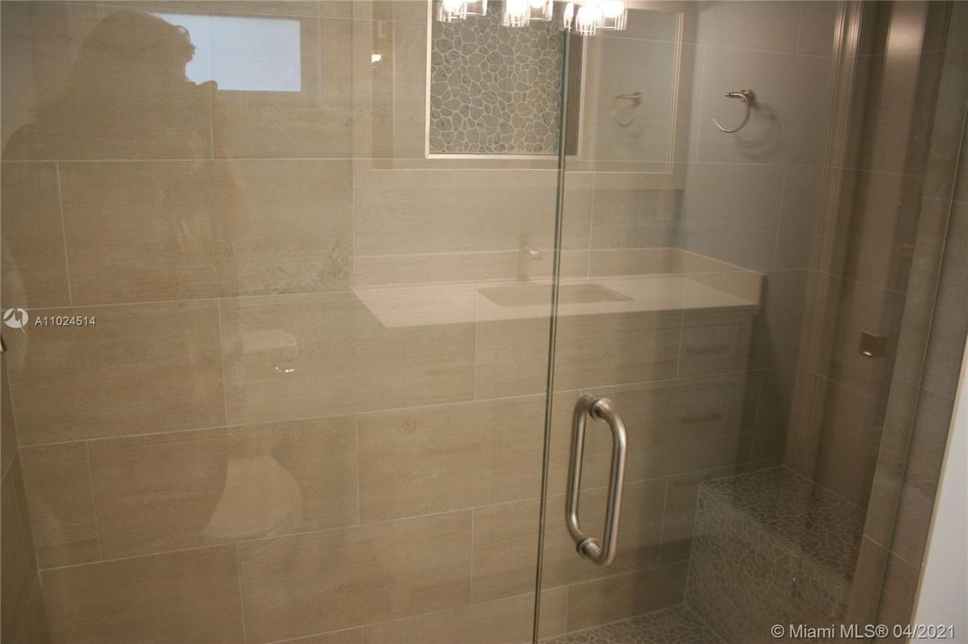 最近售出: $589,000 (3 贝兹, 2 浴室, 1600 平方英尺)