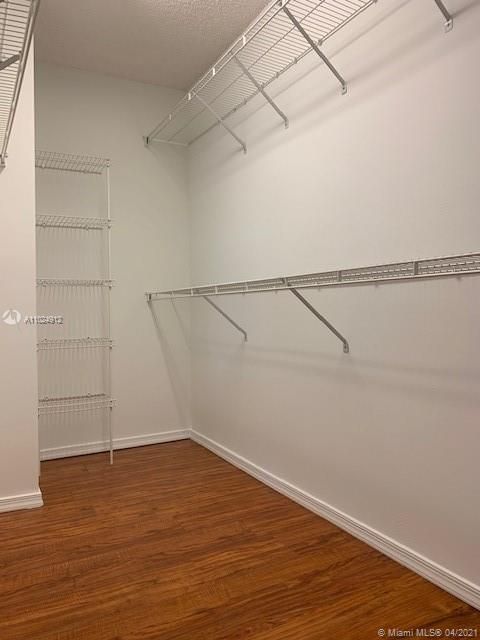 Recientemente alquilado: $2,900 (3 camas, 2 baños, 1820 Pies cuadrados)