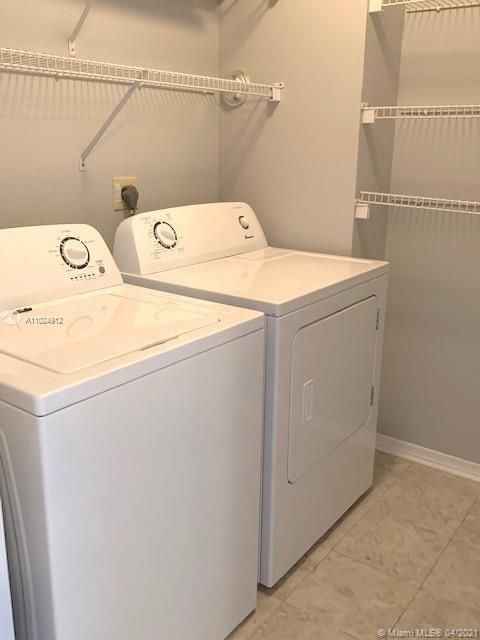 Recientemente alquilado: $2,900 (3 camas, 2 baños, 1820 Pies cuadrados)