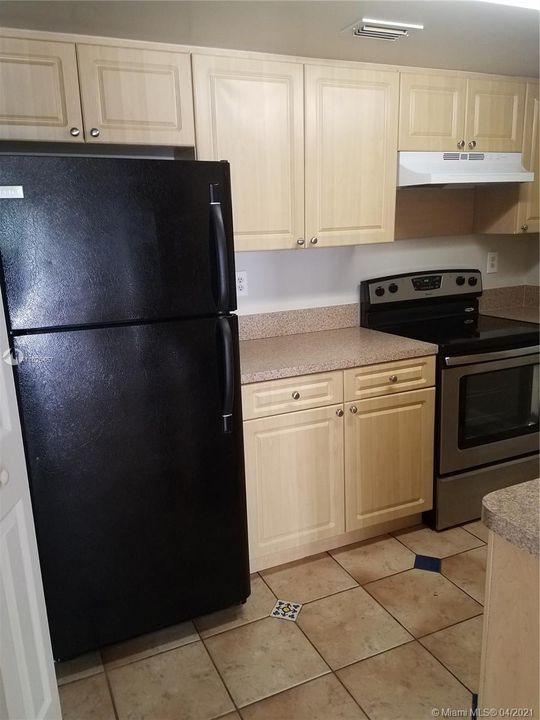 Vendido Recientemente: $265,000 (2 camas, 1 baños, 1000 Pies cuadrados)