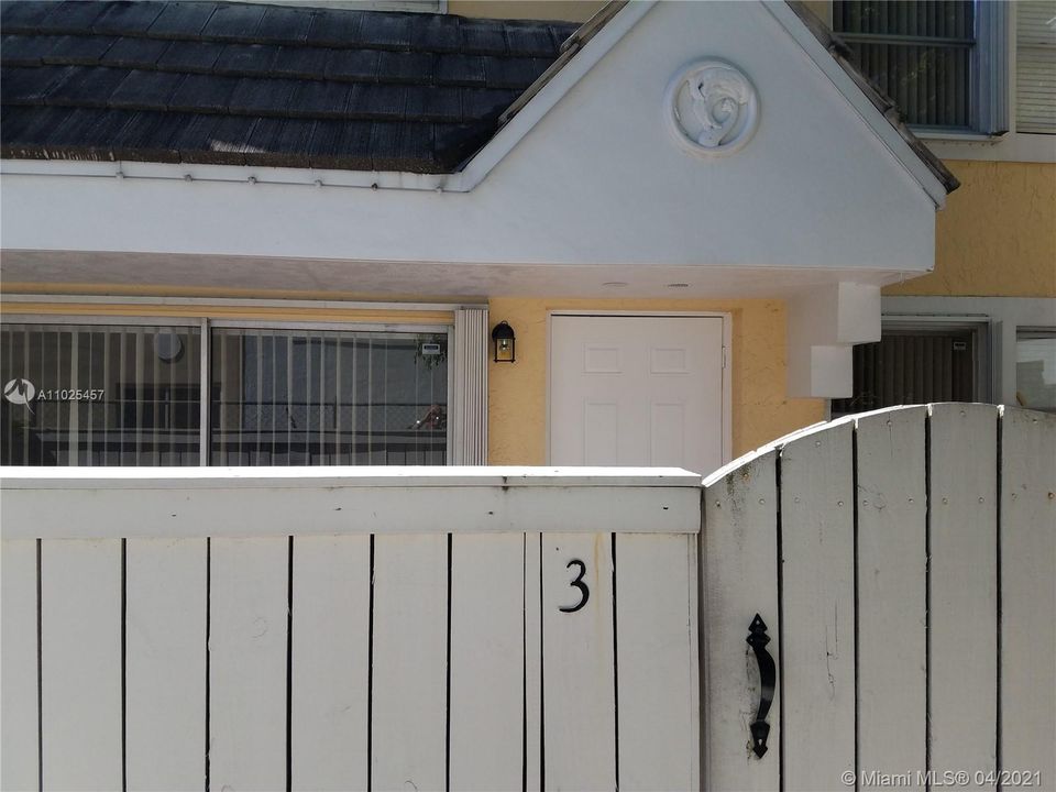 Vendido Recientemente: $265,000 (2 camas, 1 baños, 1000 Pies cuadrados)