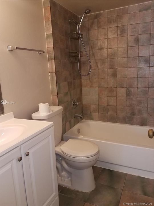 Vendido Recientemente: $265,000 (2 camas, 1 baños, 1000 Pies cuadrados)