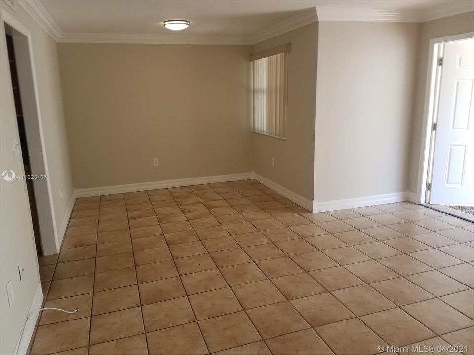 Vendido Recientemente: $265,000 (2 camas, 1 baños, 1000 Pies cuadrados)