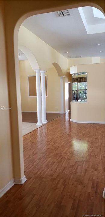 Hallway leading to 3rd & 4th Bedroom