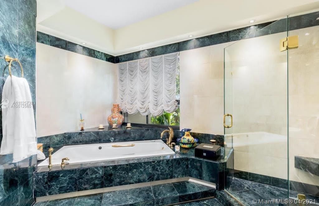 Недавно арендовано: $25,000 (4 спален, 3 ванн, 4387 Квадратных фут)