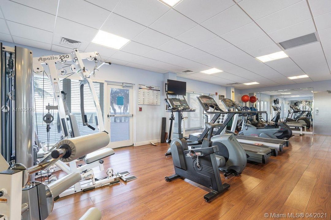 Recently Sold: $999,999 (2 beds, 2 baths, 0 Square Feet)