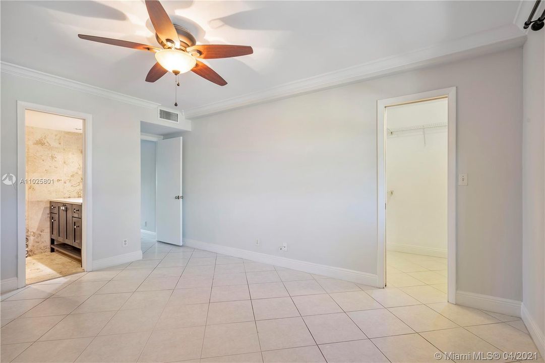 Recently Sold: $229,000 (2 beds, 2 baths, 1250 Square Feet)