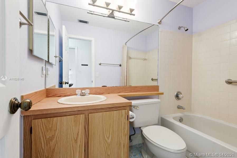 Bathroom #2