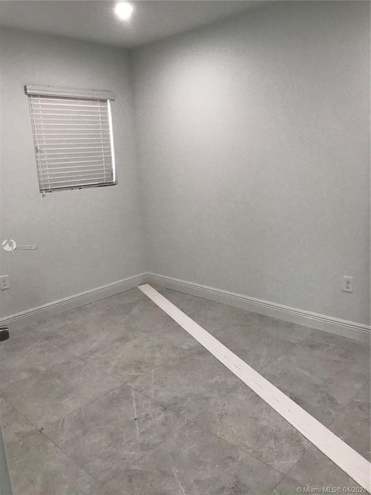 最近租的: $3,900 (5 贝兹, 3 浴室, 1629 平方英尺)