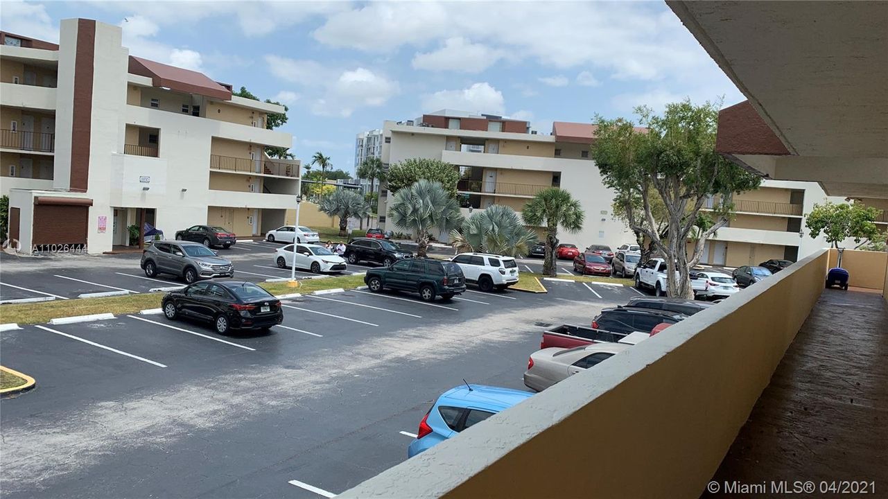 Recently Rented: $1,200 (1 beds, 1 baths, 680 Square Feet)