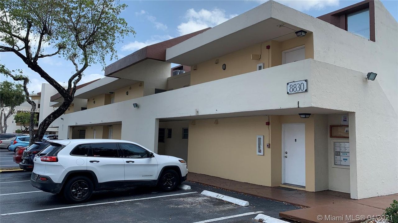 Recently Rented: $1,200 (1 beds, 1 baths, 680 Square Feet)