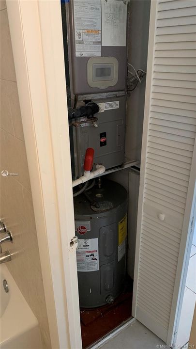 Recently Rented: $1,200 (1 beds, 1 baths, 680 Square Feet)