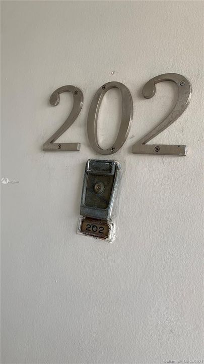 Recently Rented: $1,200 (1 beds, 1 baths, 680 Square Feet)