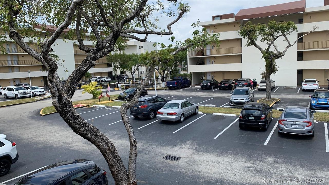 Recently Rented: $1,200 (1 beds, 1 baths, 680 Square Feet)