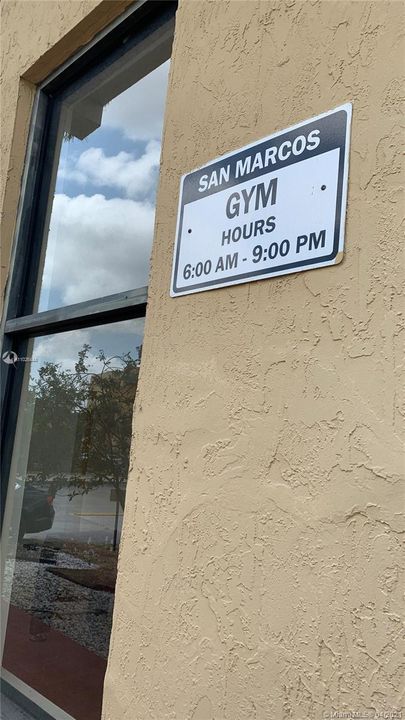 Recently Rented: $1,200 (1 beds, 1 baths, 680 Square Feet)