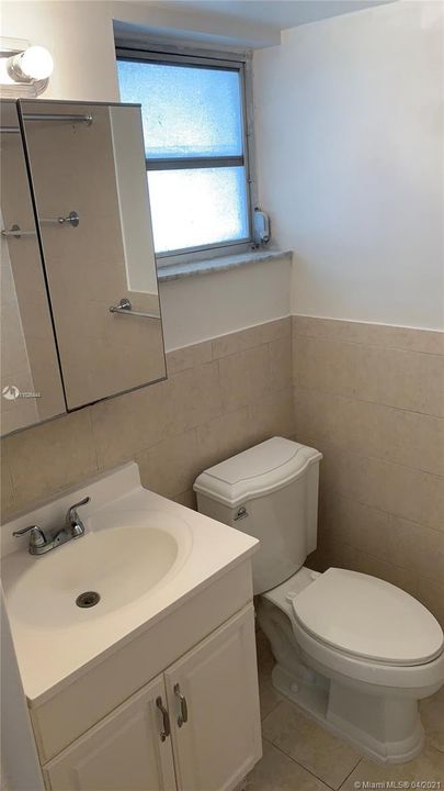 Recently Rented: $1,200 (1 beds, 1 baths, 680 Square Feet)