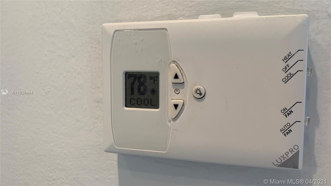 Recently Rented: $1,200 (1 beds, 1 baths, 680 Square Feet)