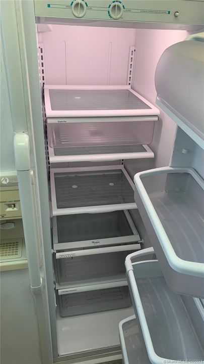 Recently Rented: $1,200 (1 beds, 1 baths, 680 Square Feet)