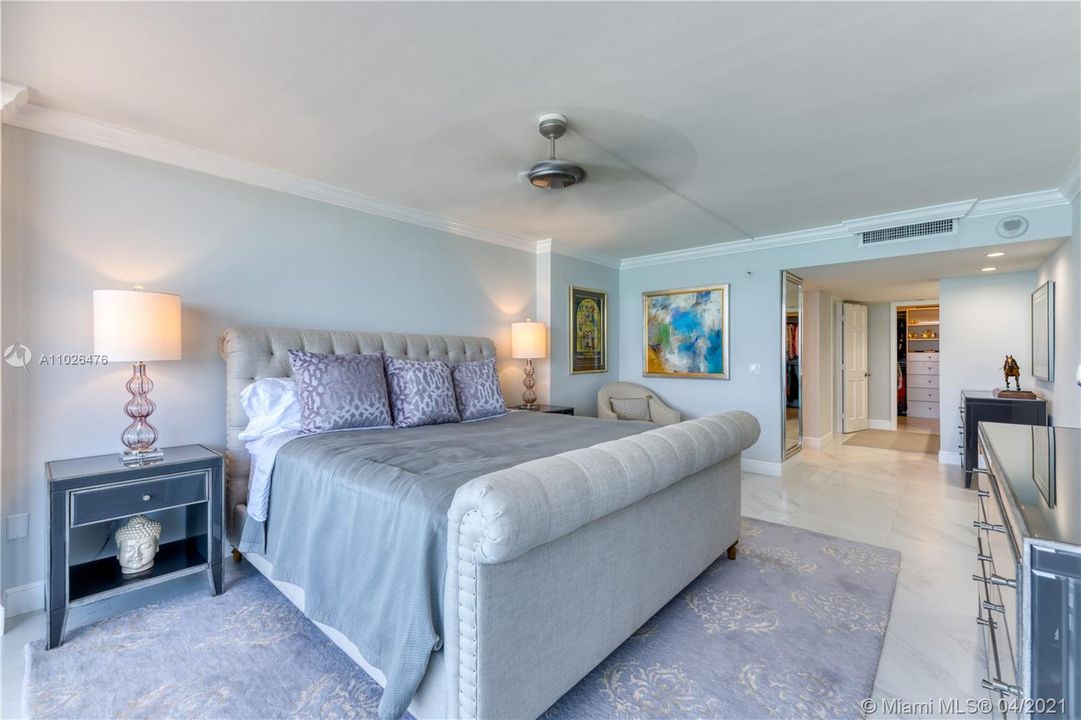 Recently Sold: $1,495,000 (3 beds, 2 baths, 1800 Square Feet)