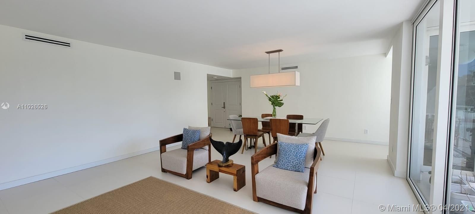 Recently Sold: $1,189,000 (2 beds, 2 baths, 1496 Square Feet)