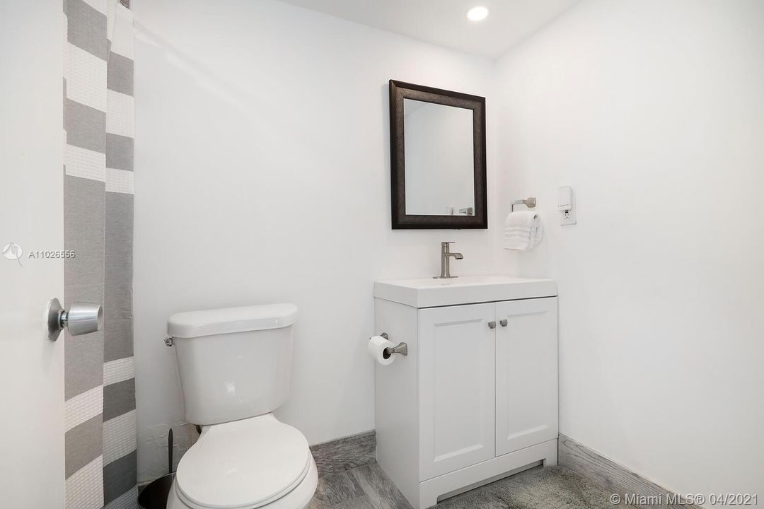 Недавно арендовано: $2,200 (1 спален, 1 ванн, 910 Квадратных фут)