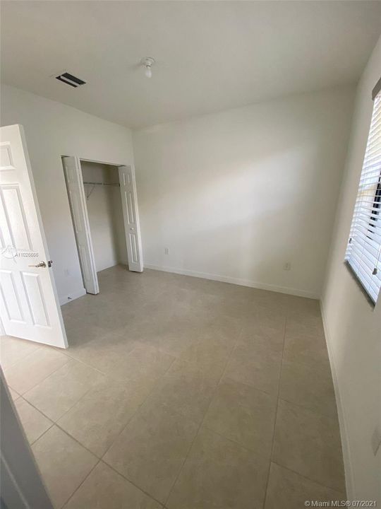 Recently Rented: $1,000 (1 beds, 1 baths, 0 Square Feet)