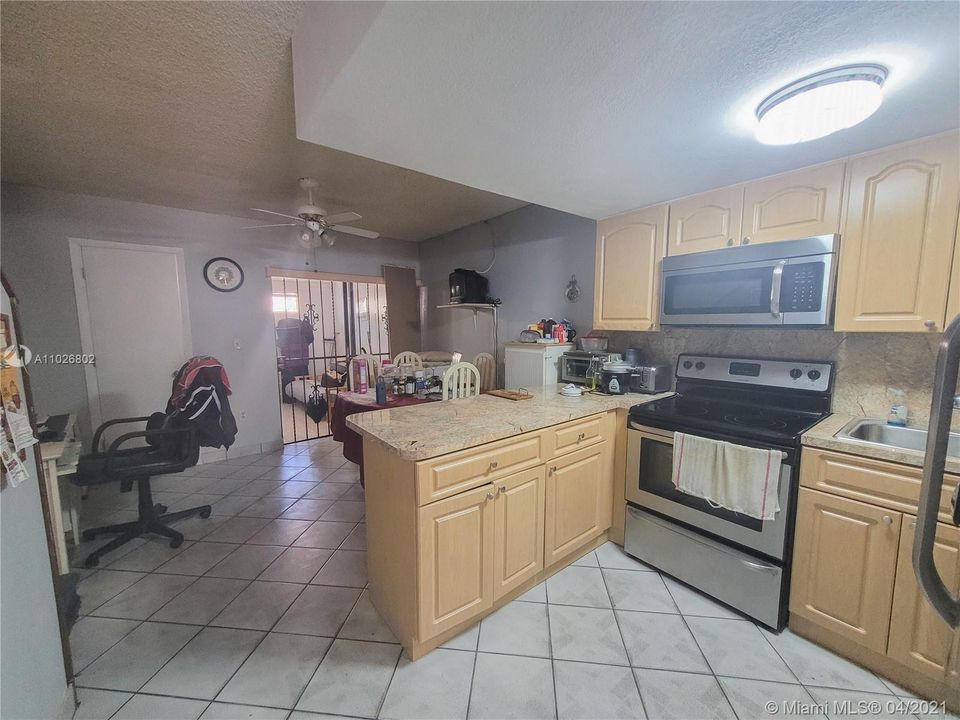 Recently Sold: $209,000 (2 beds, 2 baths, 1032 Square Feet)