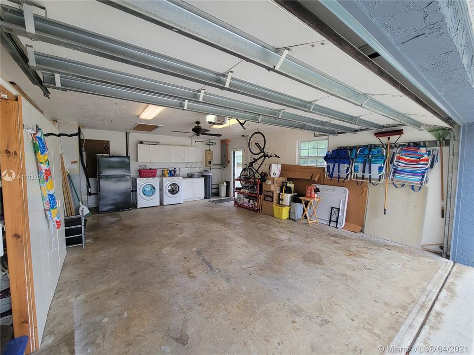Recently Sold: $405,000 (4 beds, 2 baths, 1650 Square Feet)