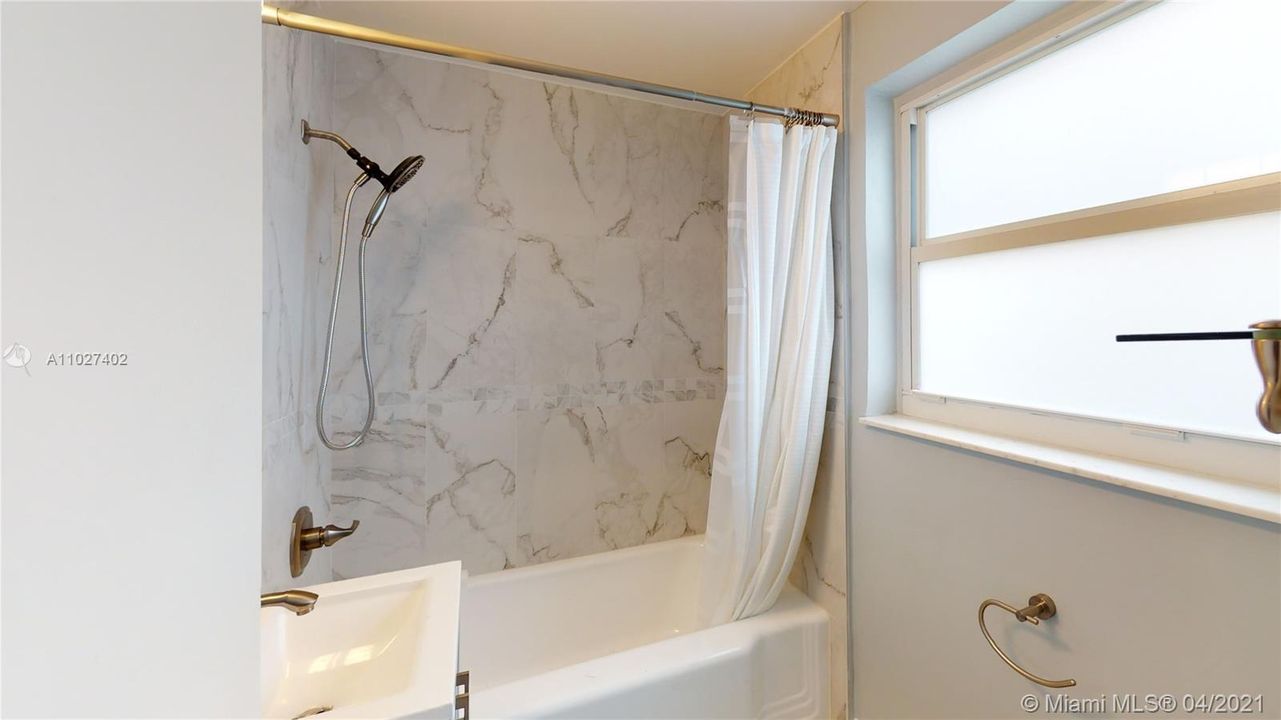 Недавно арендовано: $2,000 (1 спален, 1 ванн, 720 Квадратных фут)
