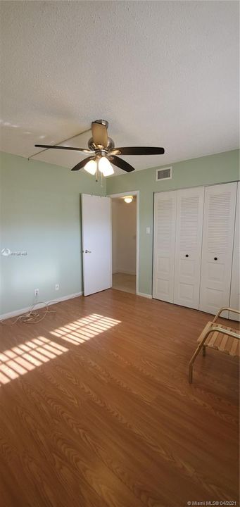 Recently Sold: $76,000 (2 beds, 2 baths, 990 Square Feet)