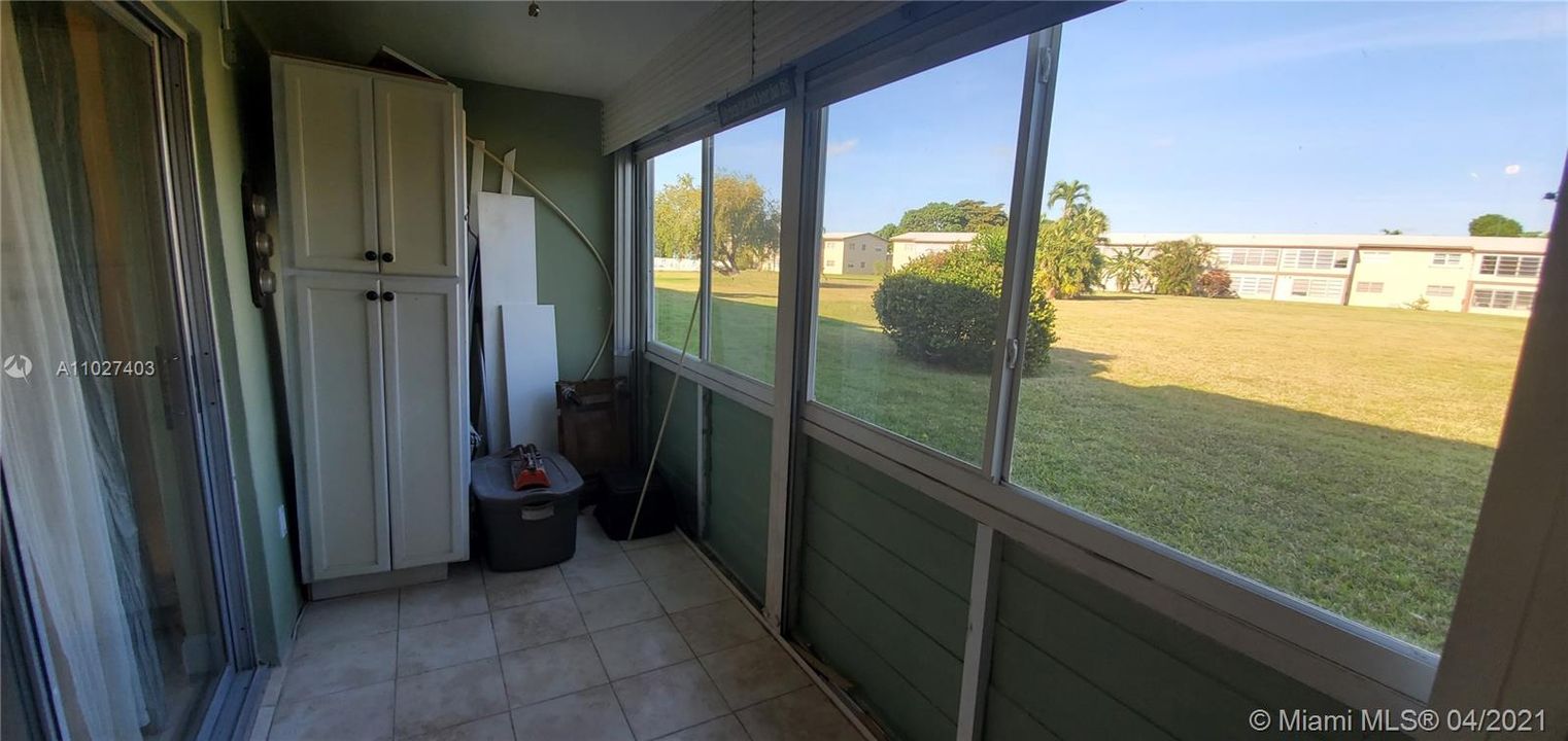 Recently Sold: $76,000 (2 beds, 2 baths, 990 Square Feet)