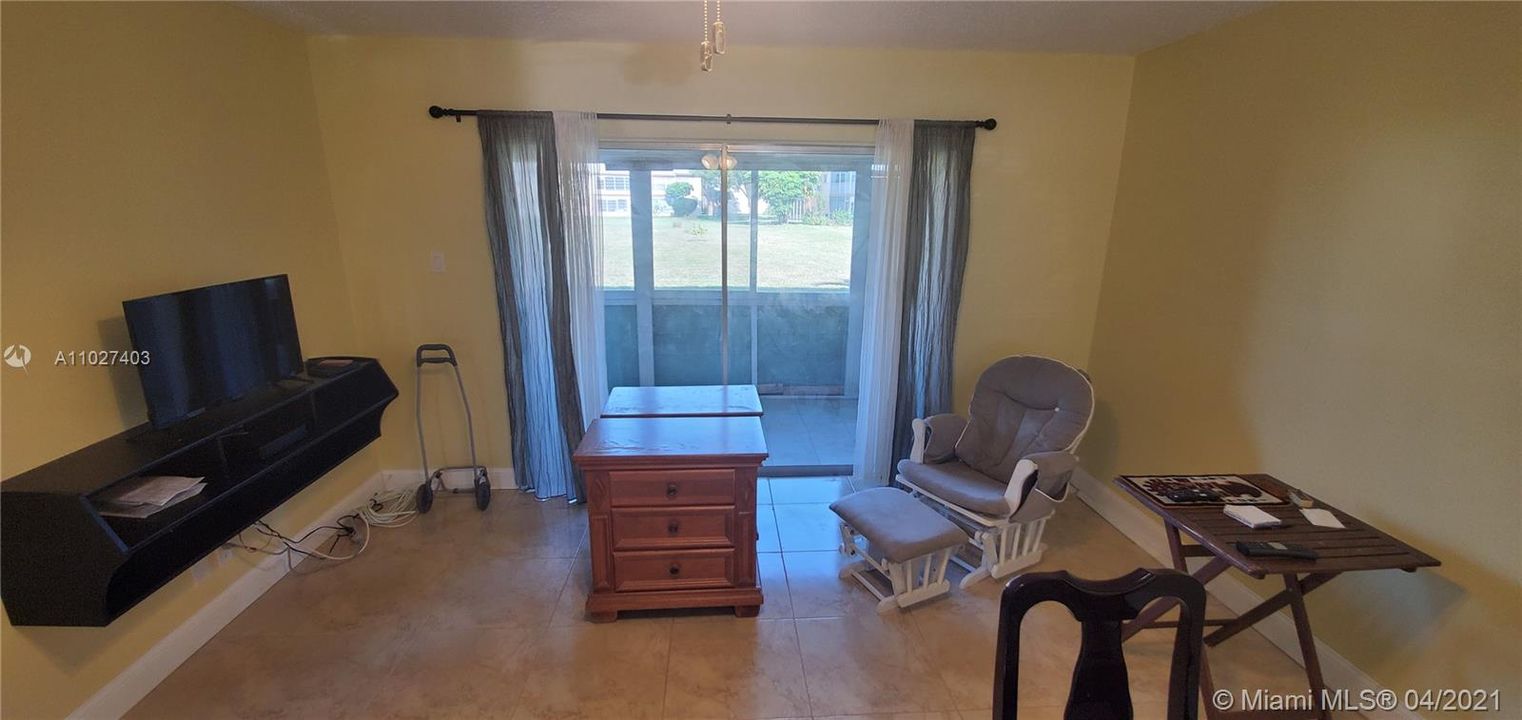 Recently Sold: $76,000 (2 beds, 2 baths, 990 Square Feet)