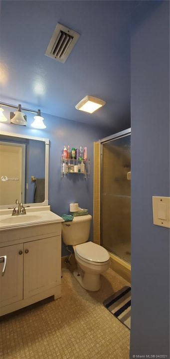 Recently Sold: $76,000 (2 beds, 2 baths, 990 Square Feet)