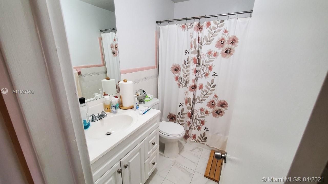 Recently Sold: $115,000 (1 beds, 1 baths, 620 Square Feet)