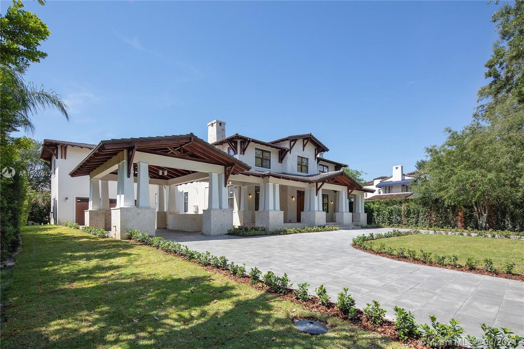 Recently Sold: $5,500,000 (6 beds, 7 baths, 5656 Square Feet)