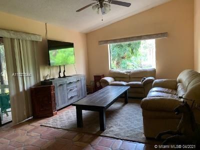 Vendido Recientemente: $995,000 (4 camas, 3 baños, 0 Pies cuadrados)