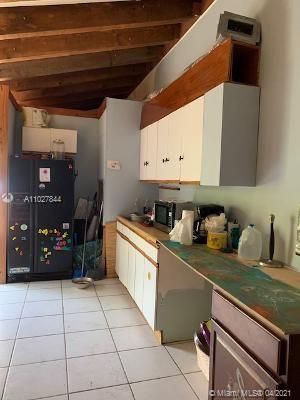 Vendido Recientemente: $995,000 (4 camas, 3 baños, 0 Pies cuadrados)