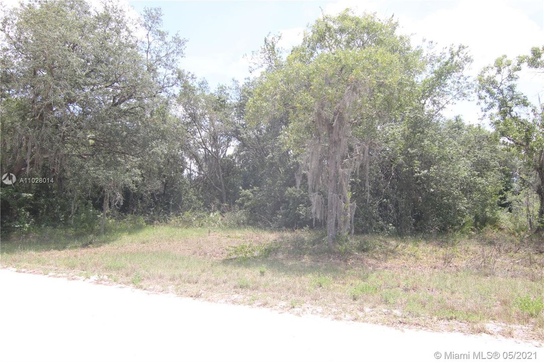 Recently Sold: $10,000 (0.28 acres)