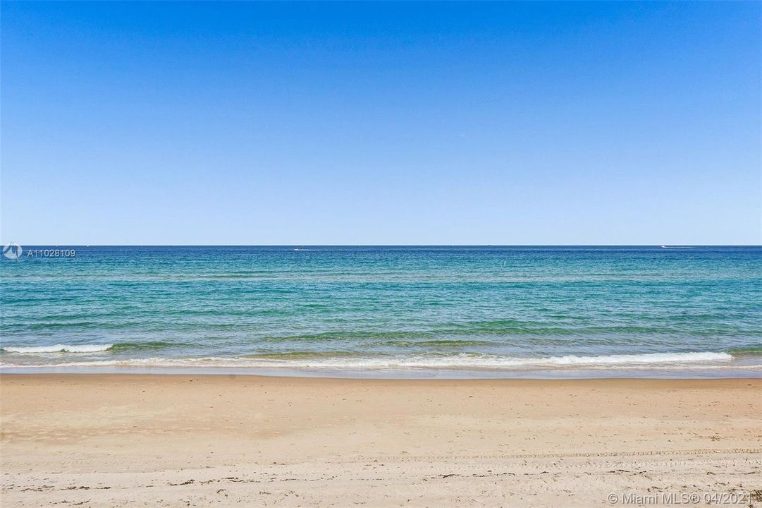 最近售出: $399,000 (2 贝兹, 2 浴室, 850 平方英尺)